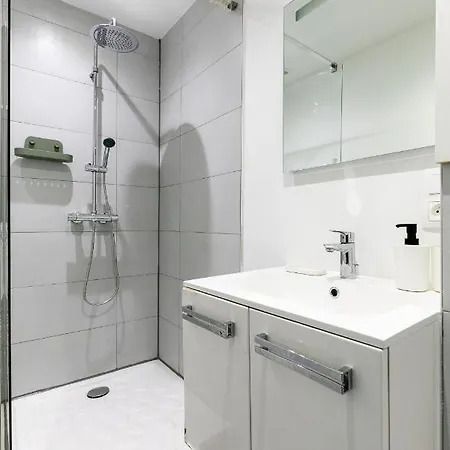 Cathedrale - Sainte-madeleine Apartament *