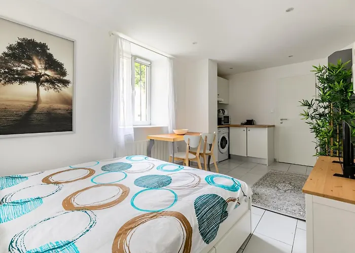 Cathedrale - Sainte-madeleine Apartmán