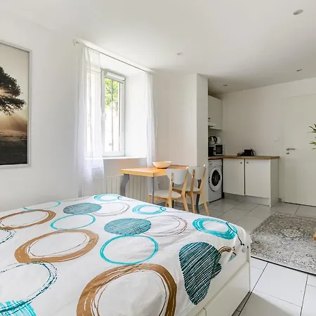 Cathedrale - Sainte-madeleine Lejlighed